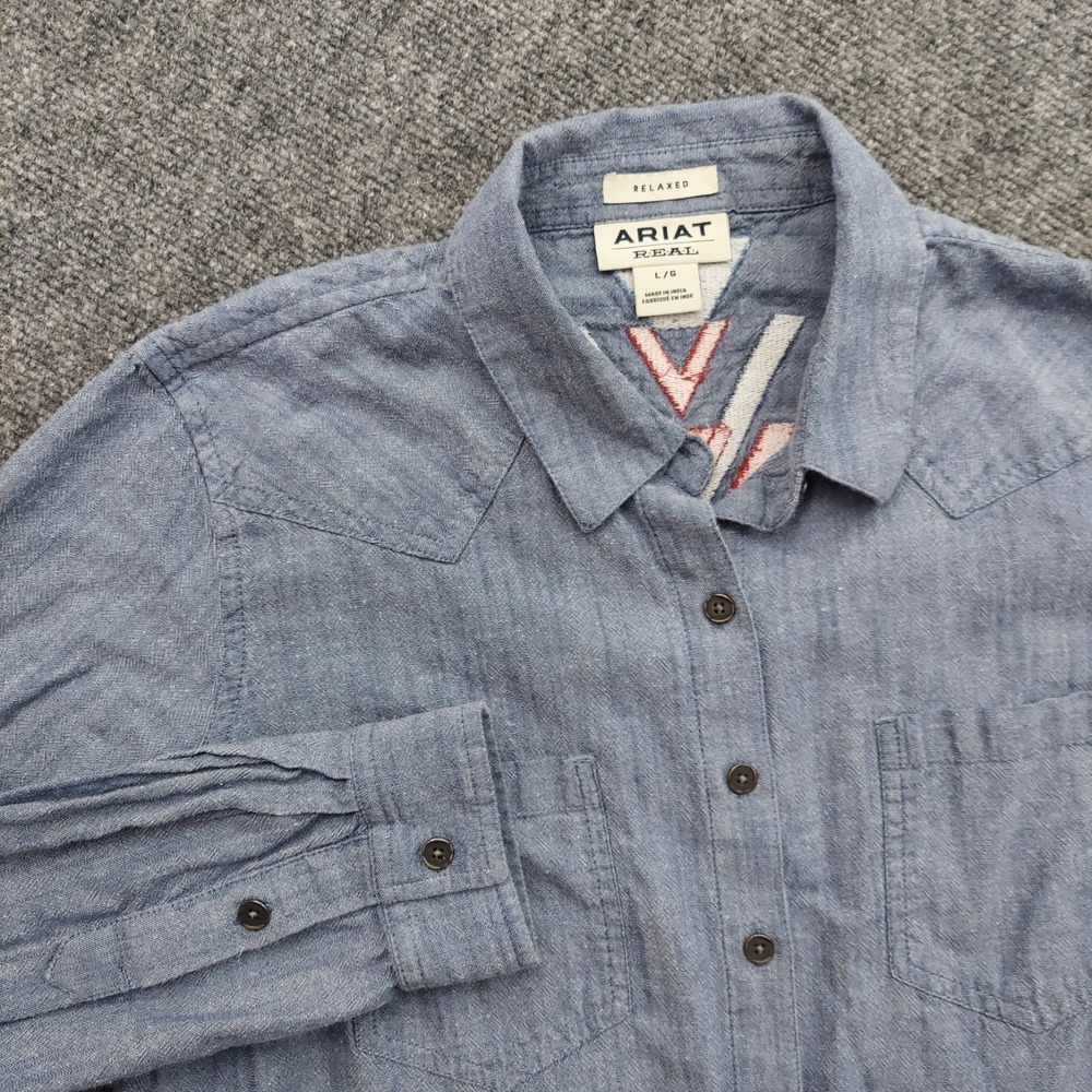 ARIAT REAL Shirt Womens Large Chambray Blue Aztec Design Relaxed Long Sleeve - Picture 4 of 10